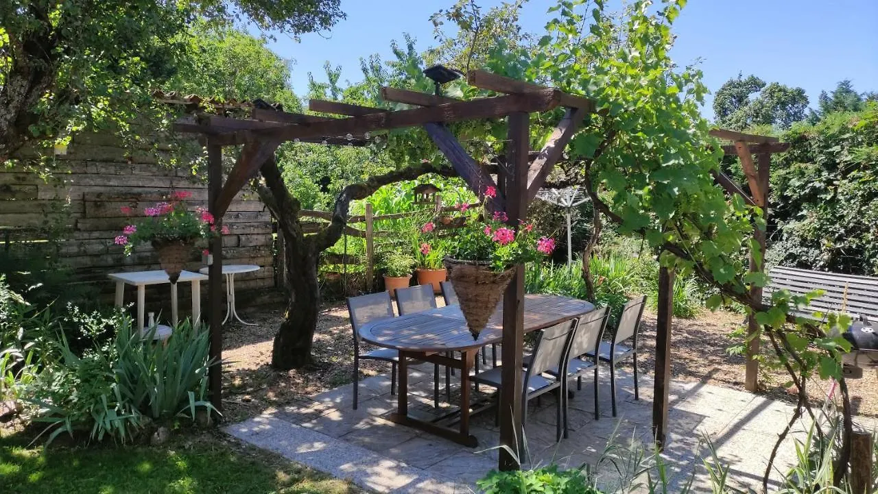 Holiday home Maison Du Bonheur Saint-Cirgues